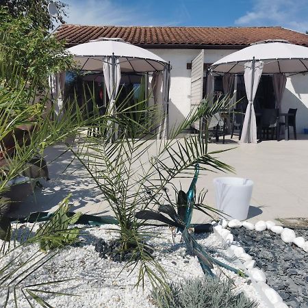 Petit Coin De Détente Seyresse Exterior foto