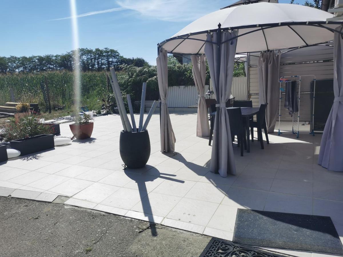 Petit Coin De Détente Seyresse Exterior foto